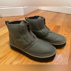 Women’s Neumel Platform Zip Ugg Size 9